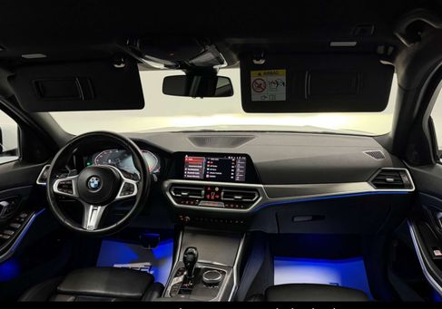 BMW 330, 2020