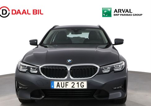 BMW 330, 2021