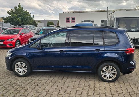 Volkswagen Touran, 2022 3