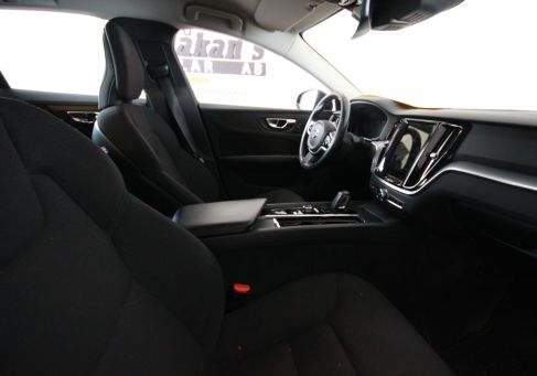Volvo V60 Cross Country, 2021