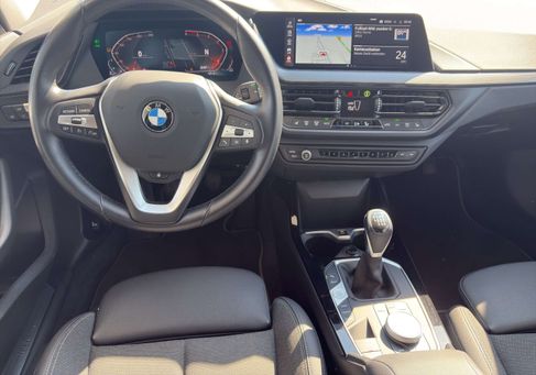 BMW 116, 2024