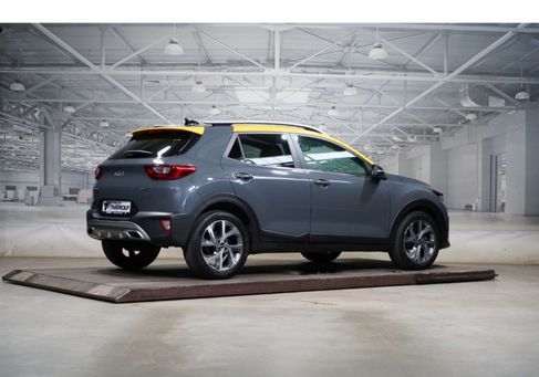 Kia Stonic, 2022