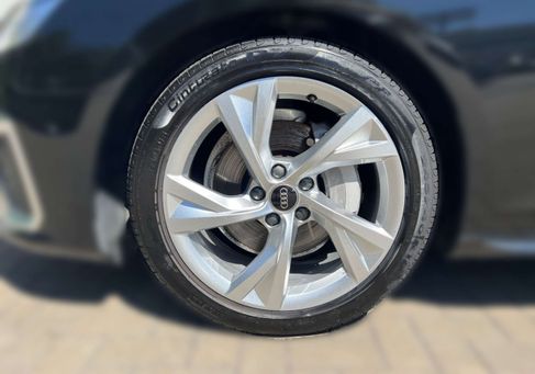 Audi A4, 2023