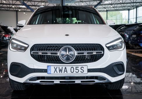 Mercedes-Benz GLA 250, 2023