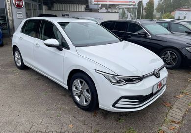 Volkswagen Golf, 2022