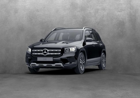 Mercedes-Benz GLB 200, 2023