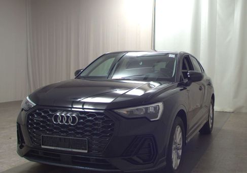 Audi Q3, 2022 2