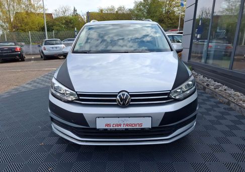 Volkswagen Touran, 2020 3