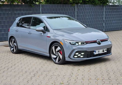 Volkswagen Golf, 2022