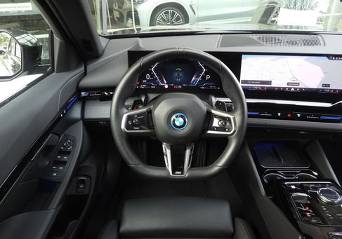 BMW 530, 2025 2