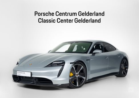 Porsche Taycan, 2020