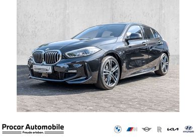 BMW 120, 2022