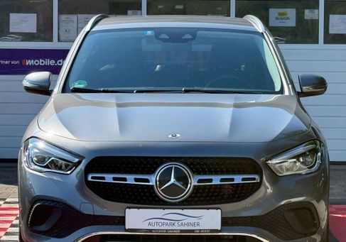 Mercedes-Benz GLA 200, 2020