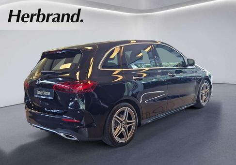 Mercedes-Benz B 180, 2024