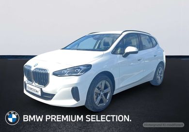 BMW 220, 2025