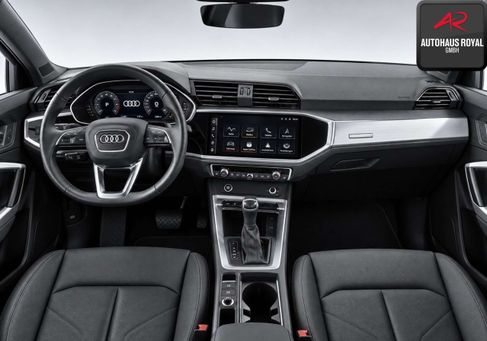 Audi Q3, 2022 2