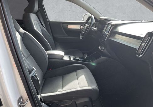 Volvo XC40, 2021 3