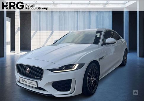 Jaguar XE, 2020