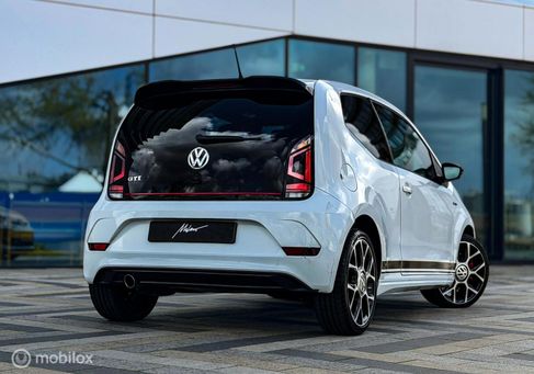 Volkswagen up!, 2019