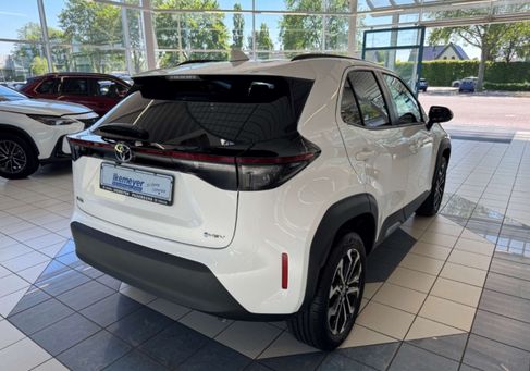 Toyota Yaris Cross, 2025