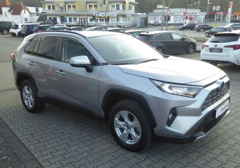 Toyota RAV 4, 2021