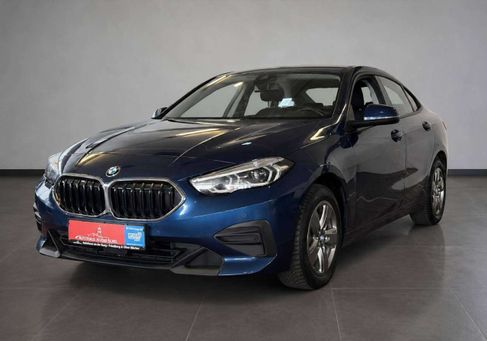 BMW 216, 2022