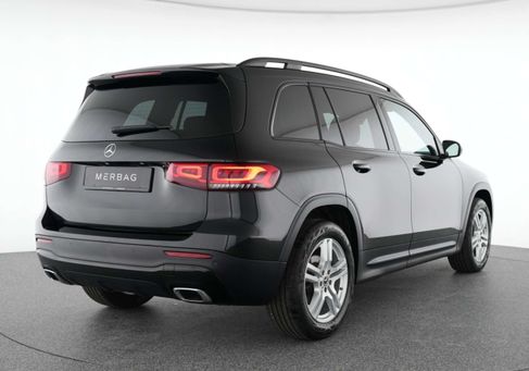Mercedes-Benz GLB 200, 2022