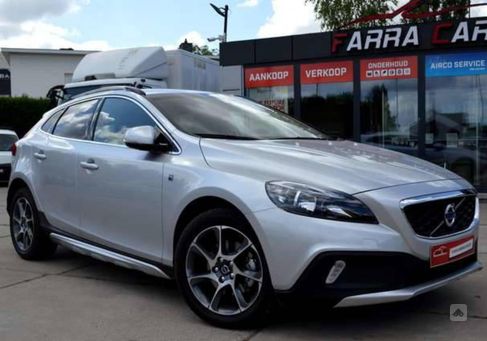 Volvo V40 Cross Country, 2015