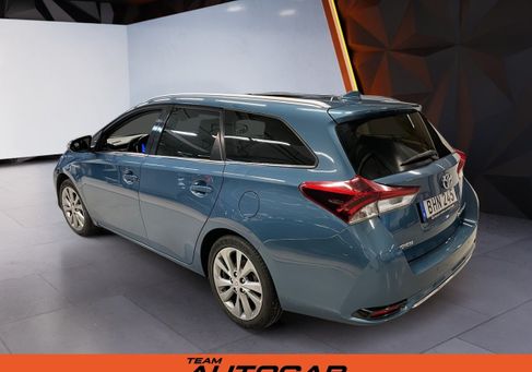Toyota Auris Touring Sports, 2016