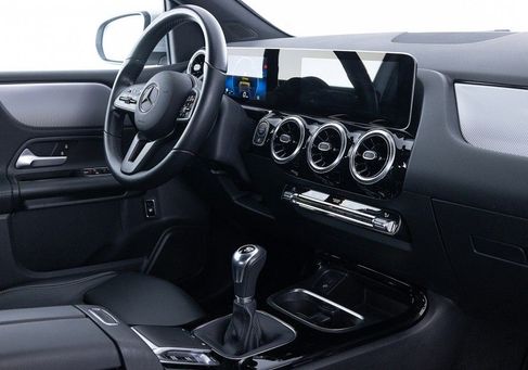 Mercedes-Benz B 160, 2020