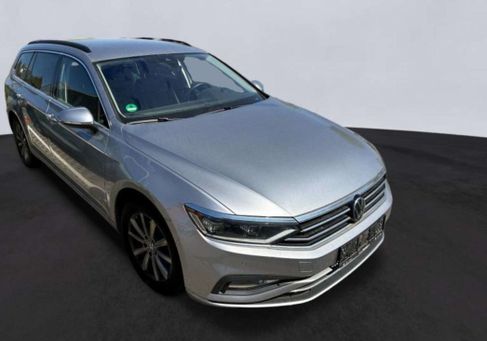 Volkswagen Passat Variant, 2023 3