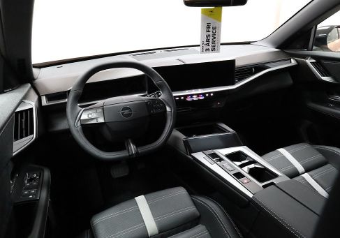 Opel Grandland X, 2025 3