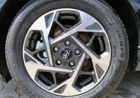 Hyundai i30, 2025 3