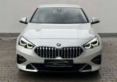BMW 218, 2021 3