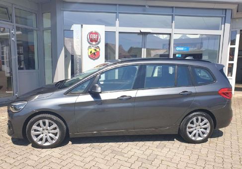 BMW 218, 2021 3