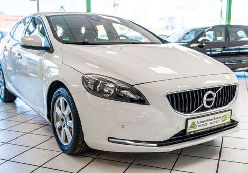 Volvo V40, 2018