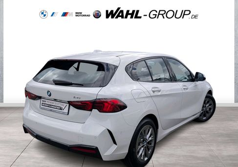 BMW 120, 2025