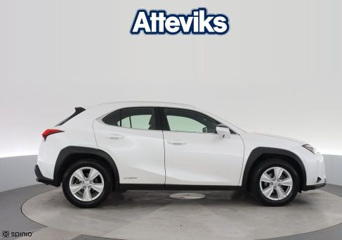 Lexus UX, 2021