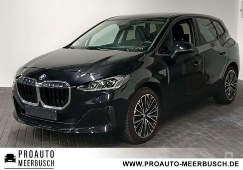 BMW 218, 2023