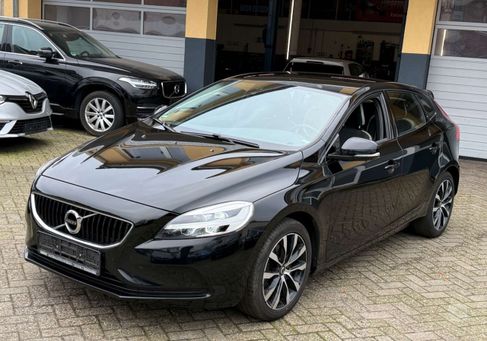 Volvo V40, 2018