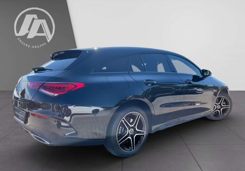 Mercedes-Benz CLA 250, 2022