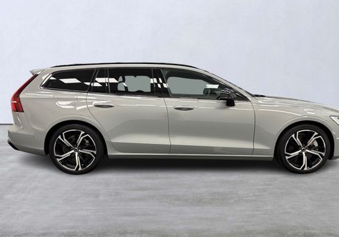 Volvo V60, 2025 3
