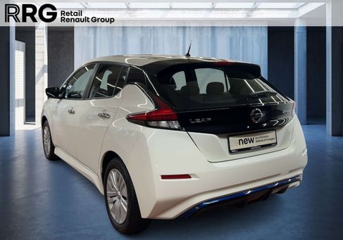 Nissan Leaf, 2021 3