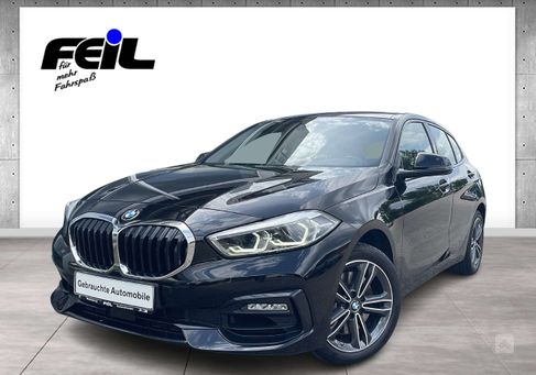 BMW 120, 2022