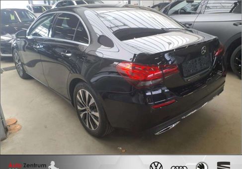 Mercedes-Benz A 180, 2023