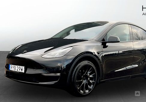 Tesla Model Y, 2023