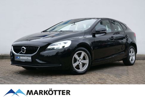 Volvo V40, 2017