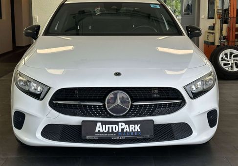 Mercedes-Benz A 200, 2022