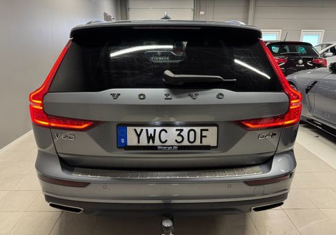 Volvo V60 Cross Country, 2019 3
