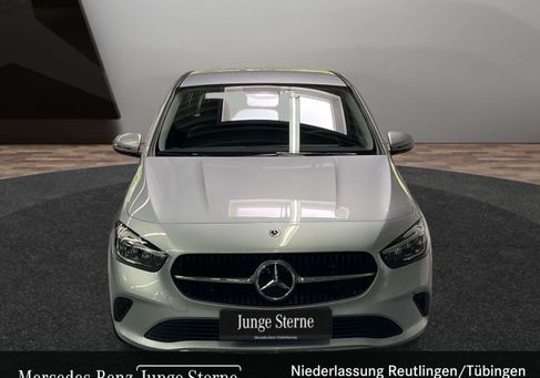 Mercedes-Benz B 180, 2026